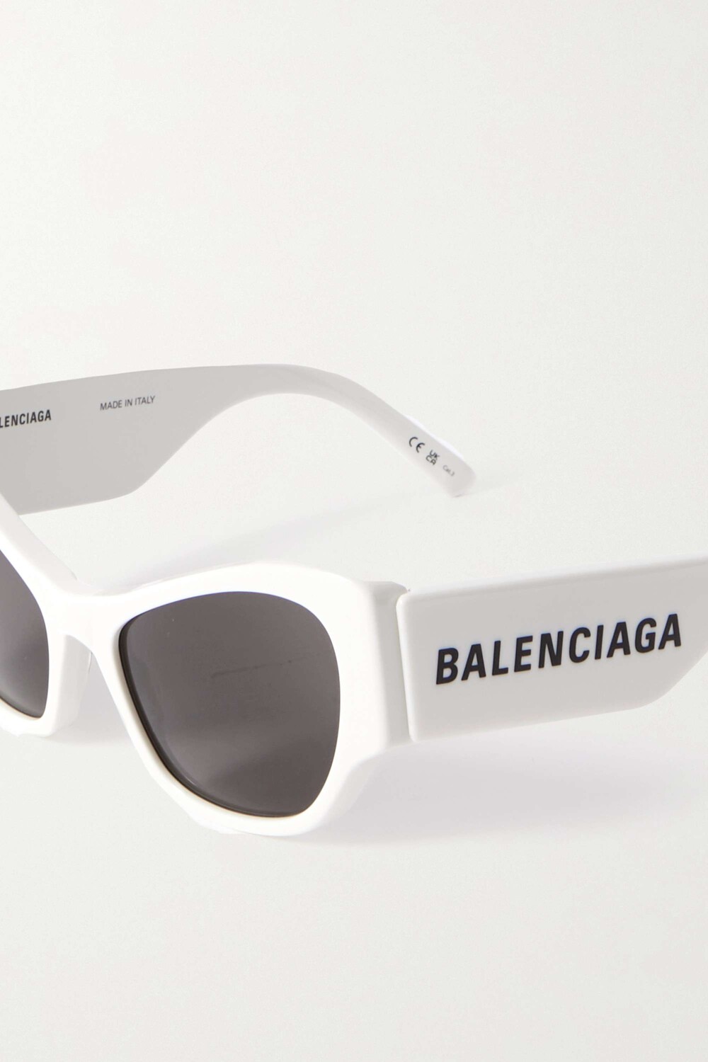 

BALENCIAGA EYEWEAR Крупногабаритные солнцезащитные очки «кошачий глаз» из ацетата, белый