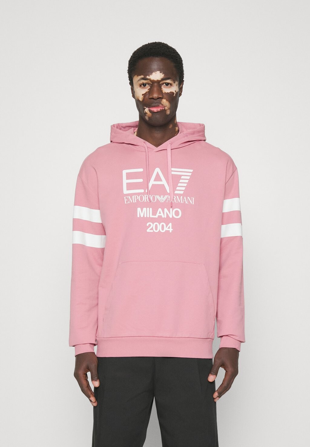

Толстовка Armani Emporio, розовый