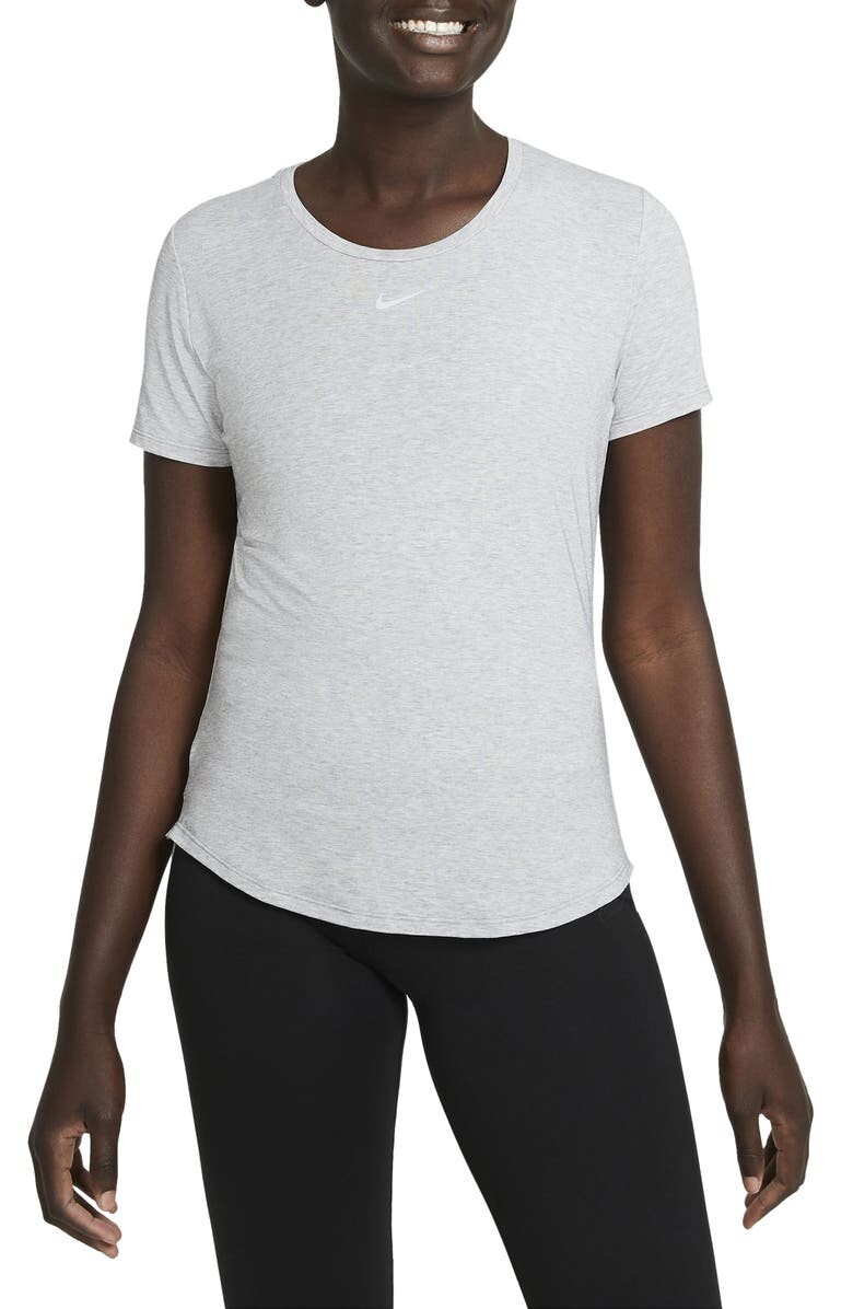 

Топ с короткими рукавами One Luxe Dri-FIT NIKE