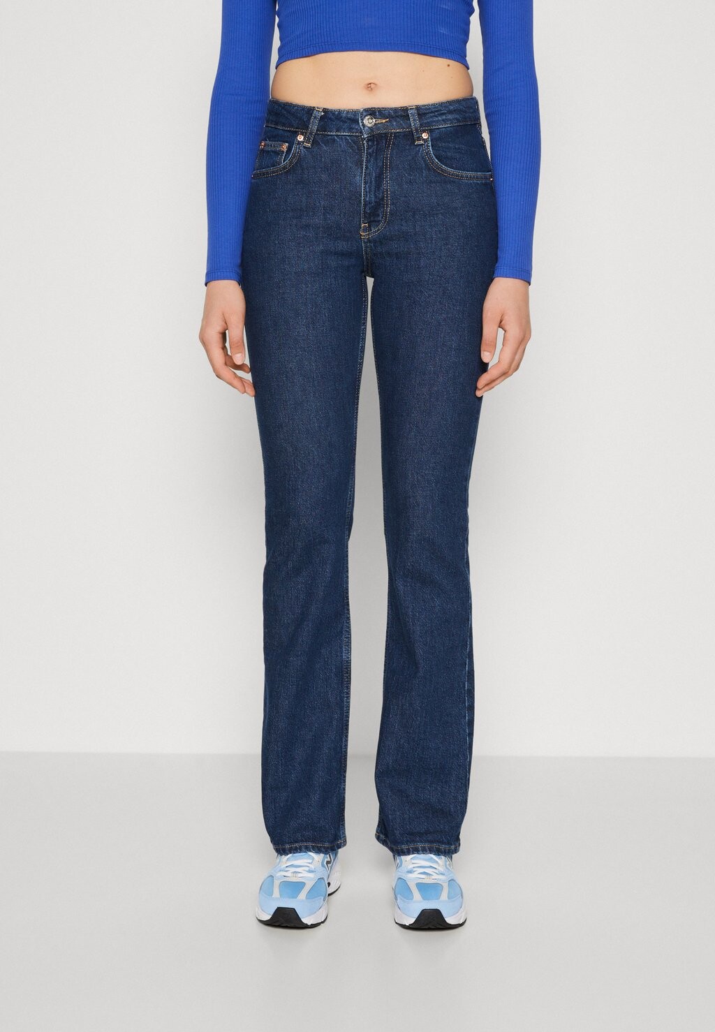 

Джинсы клеш Gina Tricot, синий