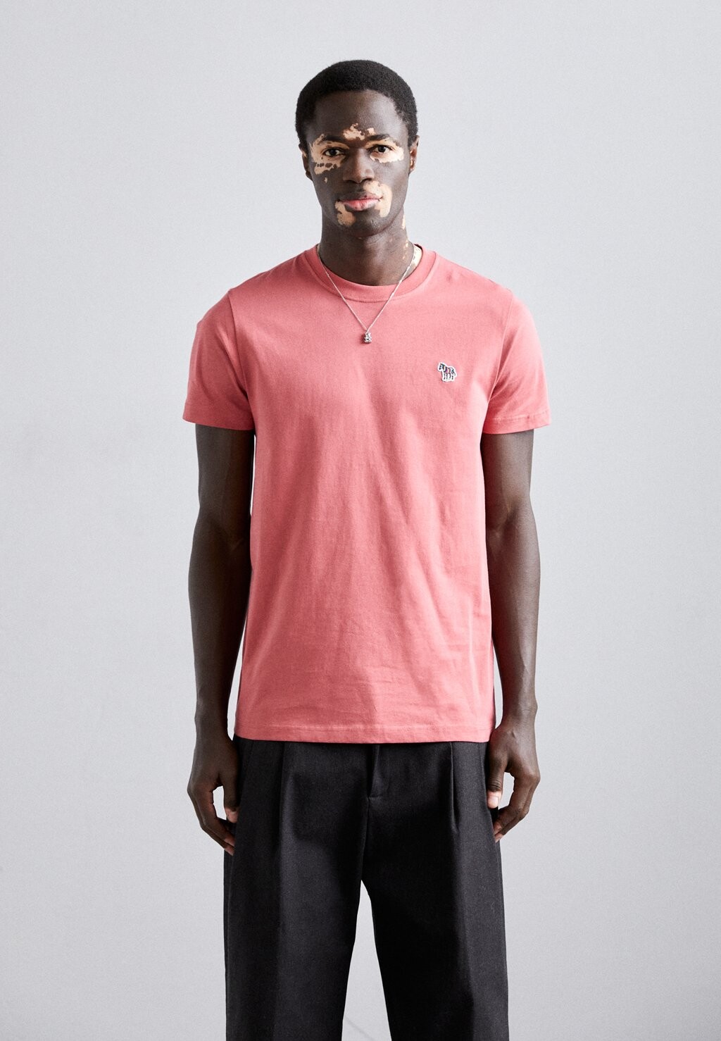 

Базовая футболка MENS SLIM FIT ZEBRA BADGE PS Paul Smith, цвет red