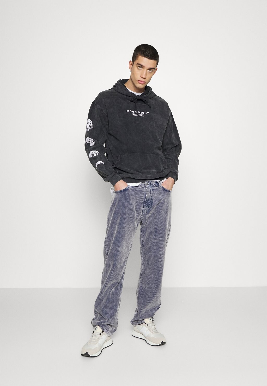 

Толстовка MOON NIGHT HOODIE Kaotiko, черный