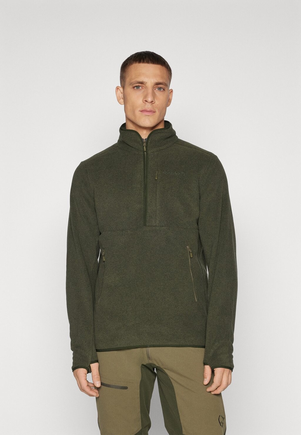 

Джемпер флисовый FEMUND WARM HALFZIP UNISEX Norrøna, цвет olive night