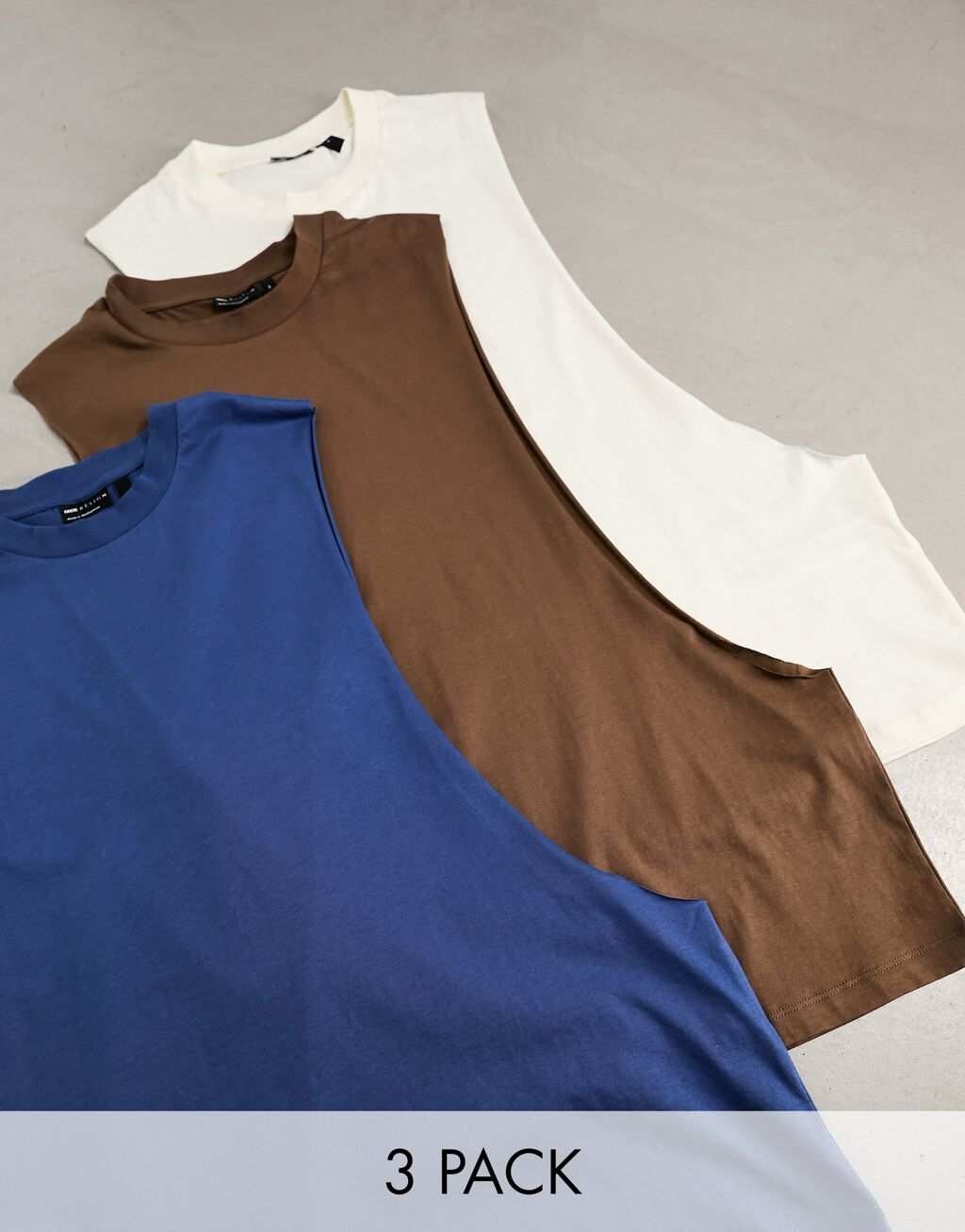 

Комплект из трех свободных жилетов с заниженной проймой ASOS DESIGN синего, коричневого и кремового цвета