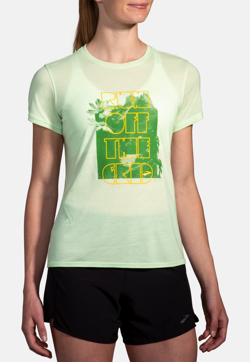 цена Спортивная футболка DISTANCE SHORT SLEEVE 3.0 Brooks, цвет htr glacier green elevate