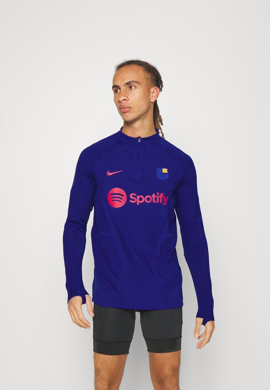 

Спортивная футболка Nike
