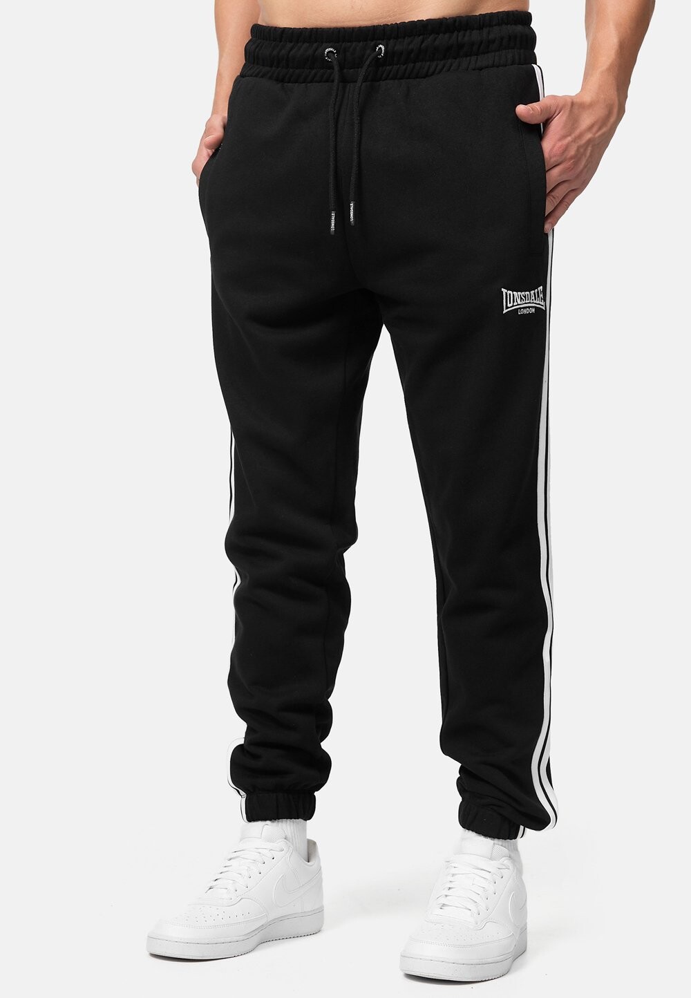 

Спортивные брюки JOGGING NORMALE PASSFORM MOYNALTY Lonsdale, черный