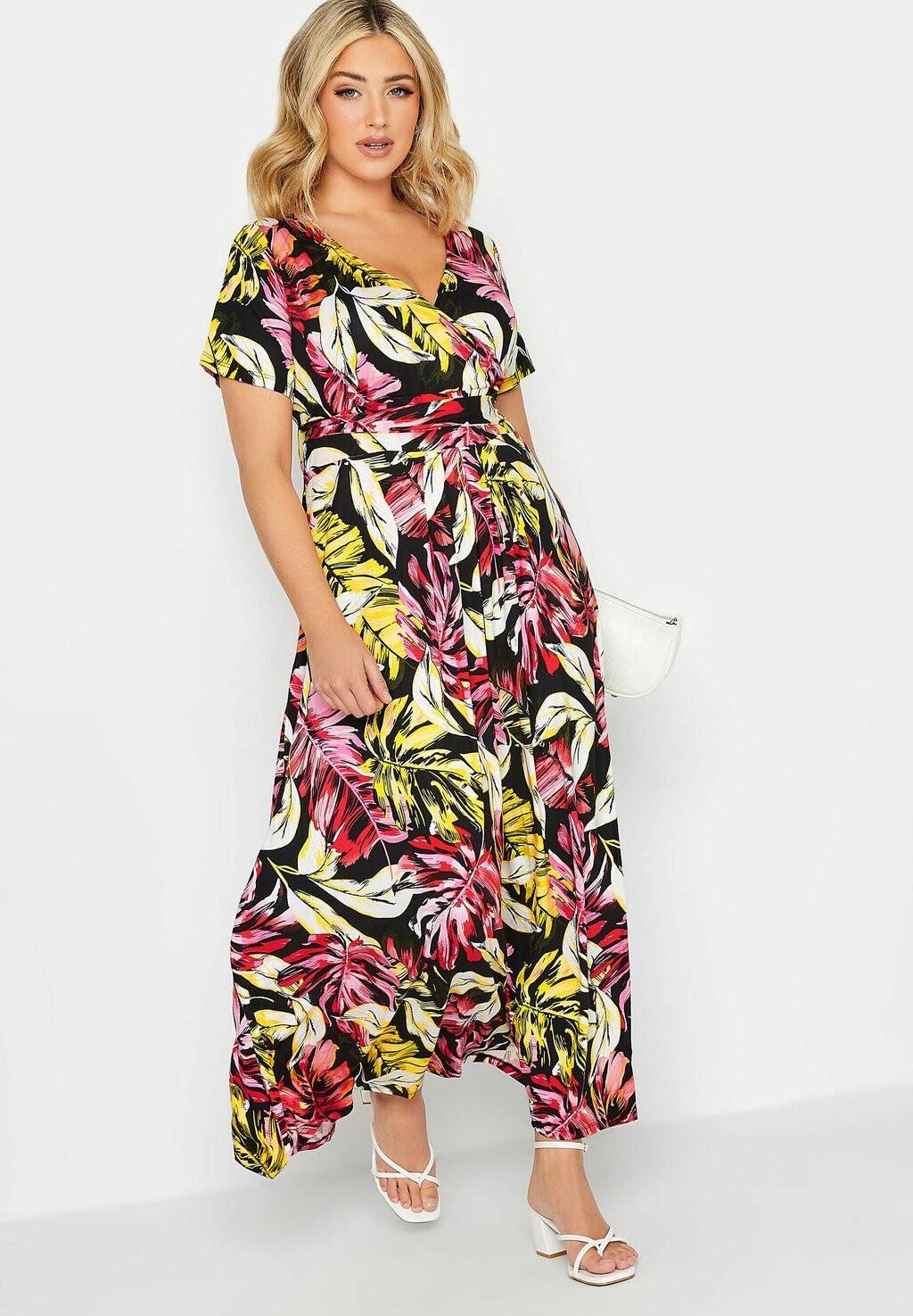 

Длинное платье Yours Clothing, черный