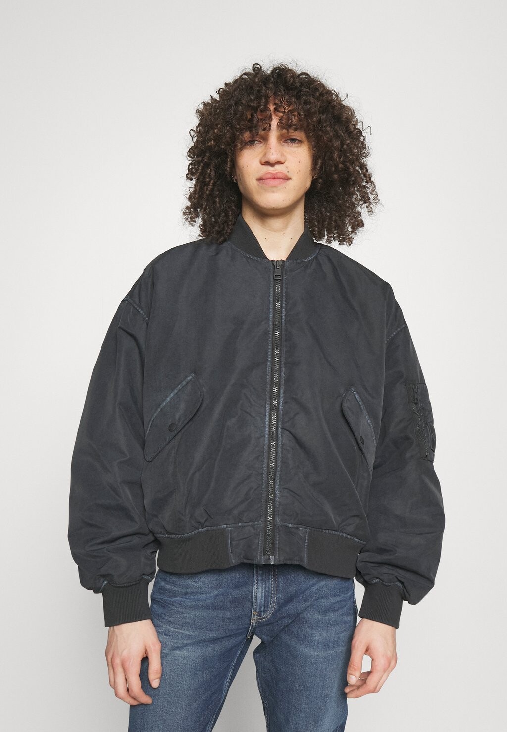 

Бомбер Calvin Klein Jeans