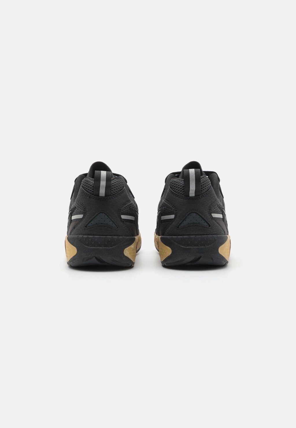 

Кроссовки на шнуровке JAM Nike, черный