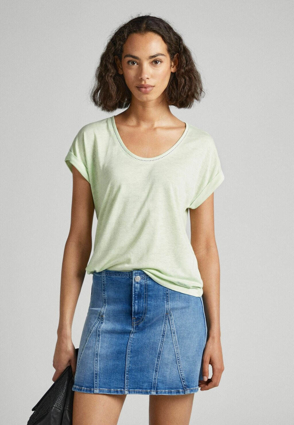 

Базовая футболка Adelaide Pepe Jeans, цвет bleach green