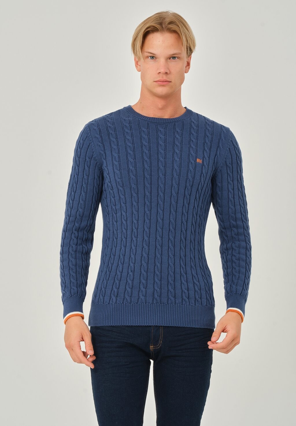 

Вязаный свитер Basics and More, цвет indigo