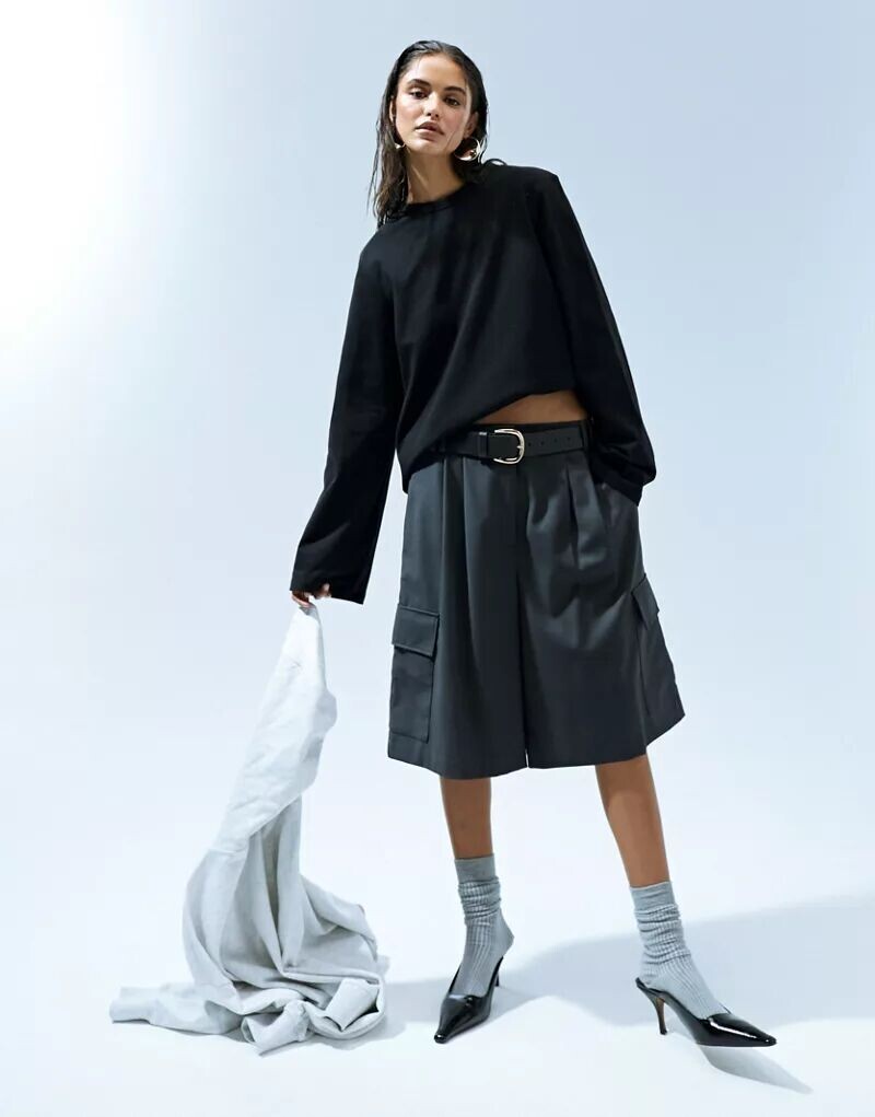 

Черный хлопковый топ с длинными рукавами и подплечниками ASOS