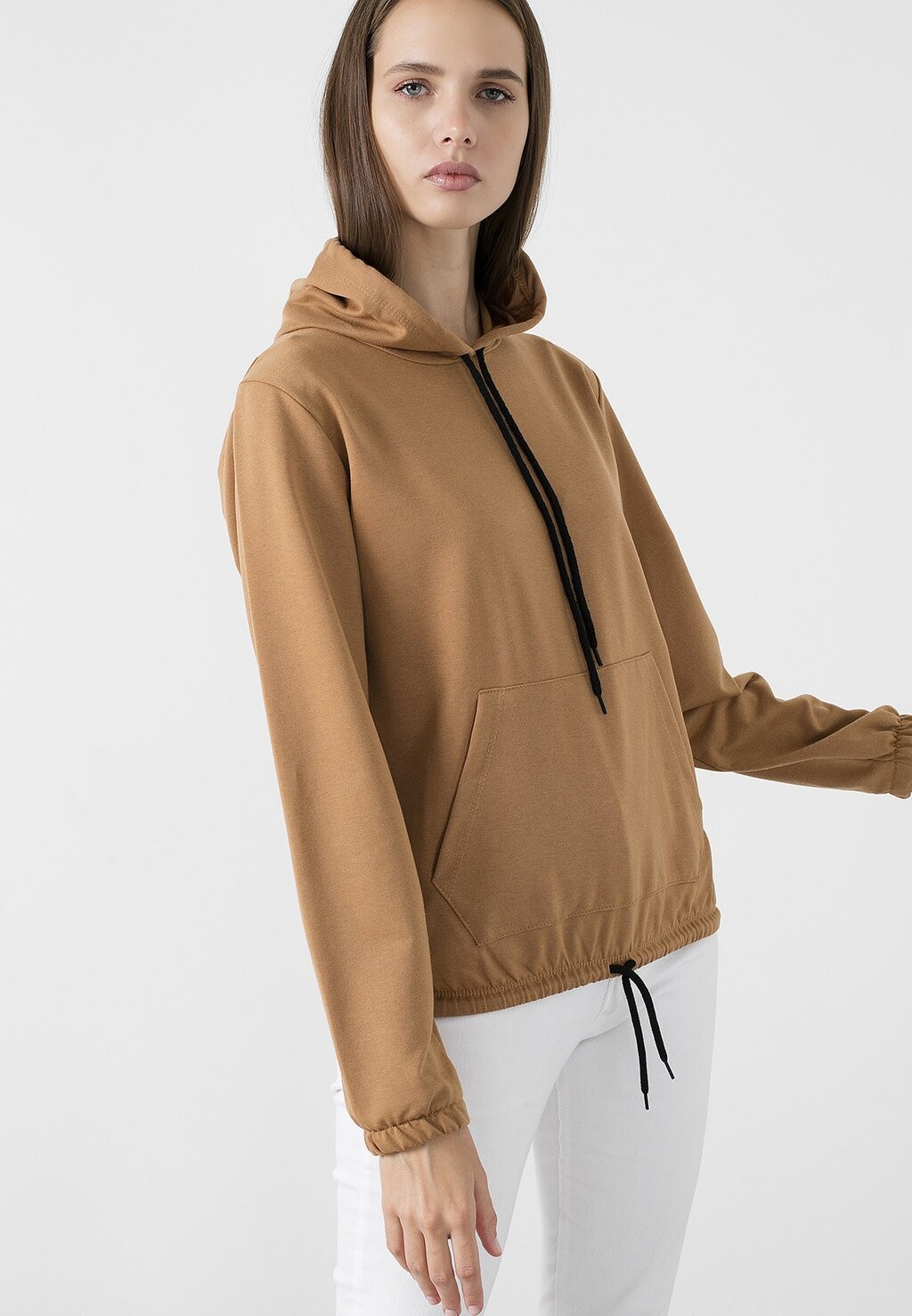 

Толстовка с капюшоном LELA