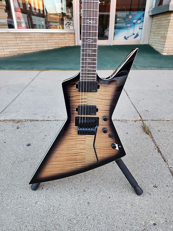 

Электрогитара Dean ZERO SELECT FLOYD FLUENCE CHARCOAL BURST 2023 - Charcoal Burst