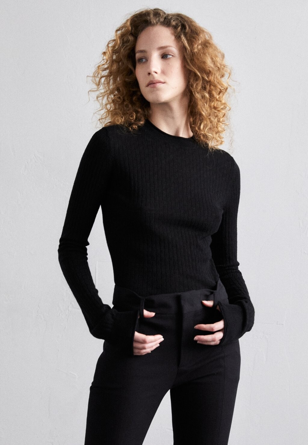 Вязаный свитер Filippa K, цвет black вязаный свитер filippa k цвет black