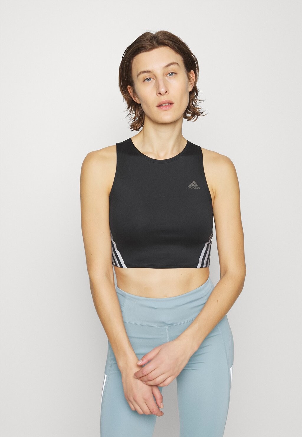 

Топ Adidas, черный
