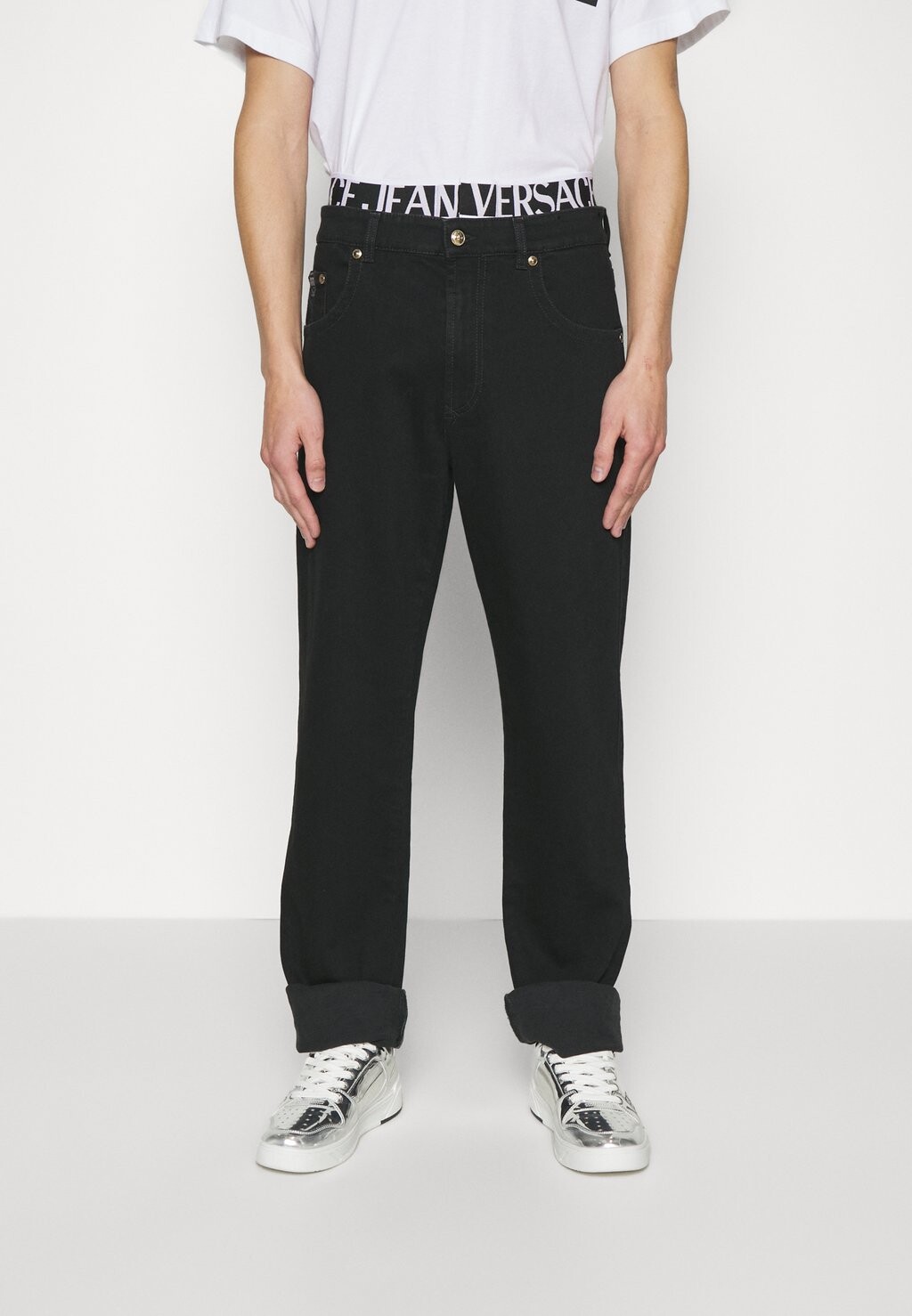 

Джинсы облегающего кроя Versace Jeans Couture