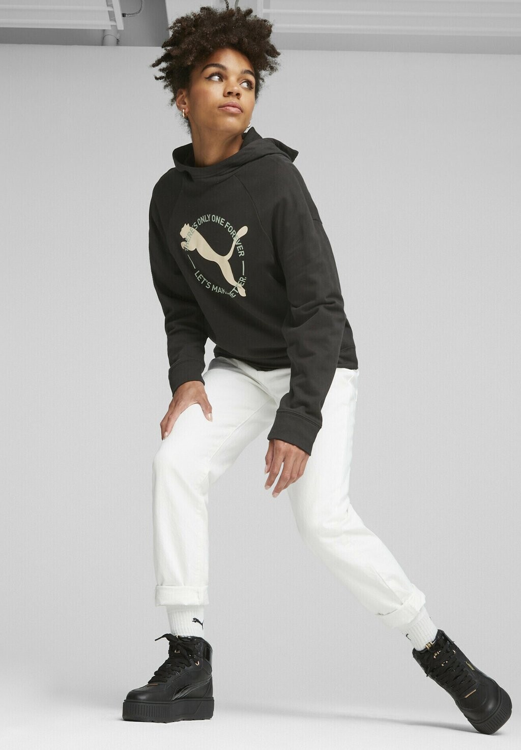 

Высокие туфли Puma KARMEN REBELLE MID WTR, цвет blac black gold