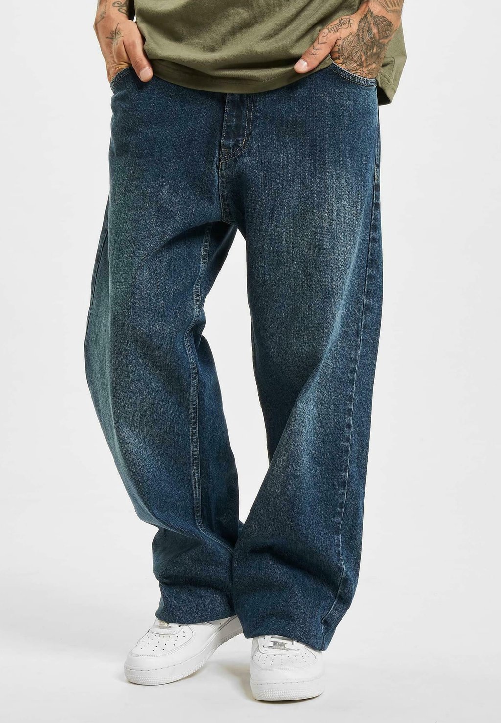 Baggy jeans мужские. Бэгги штаны мужские. Джинсы Baggy мужские. Baggy Jeans мужские s8k. Джинсы бэгги мужские широкие.