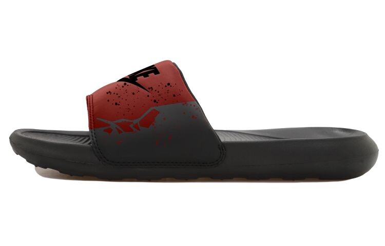 

Мужские шлепанцы Nike Victori One