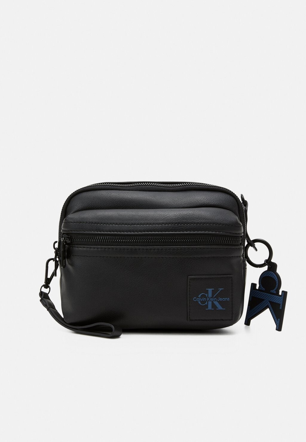 

Клатч Calvin Klein Jeans, черный