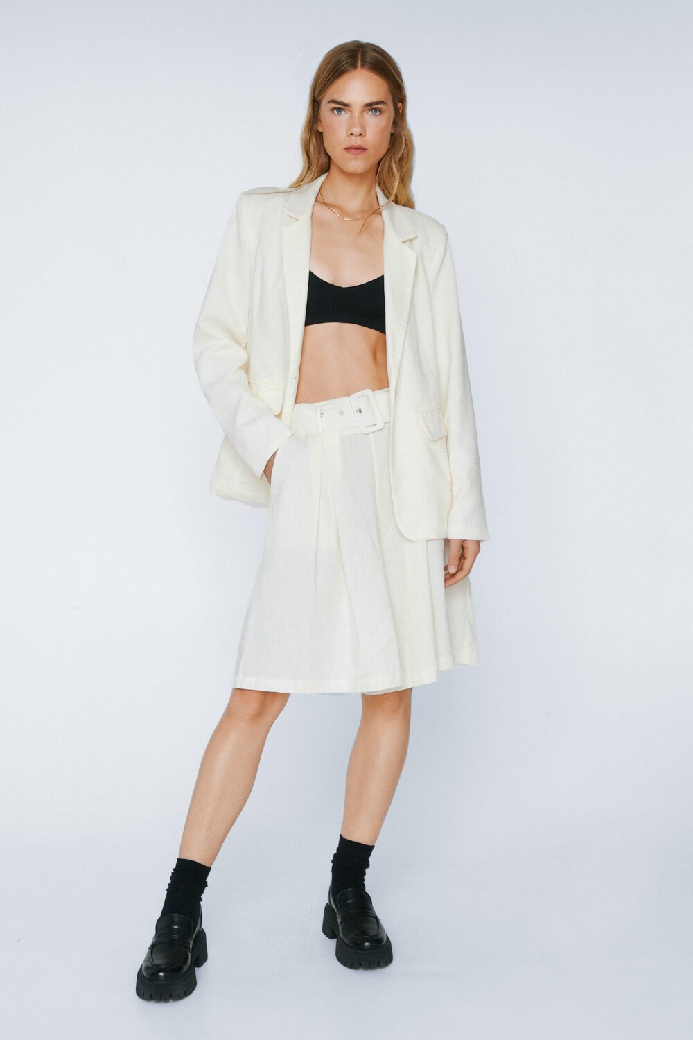 

Льняные классические городские шорты Nasty Gal, белый