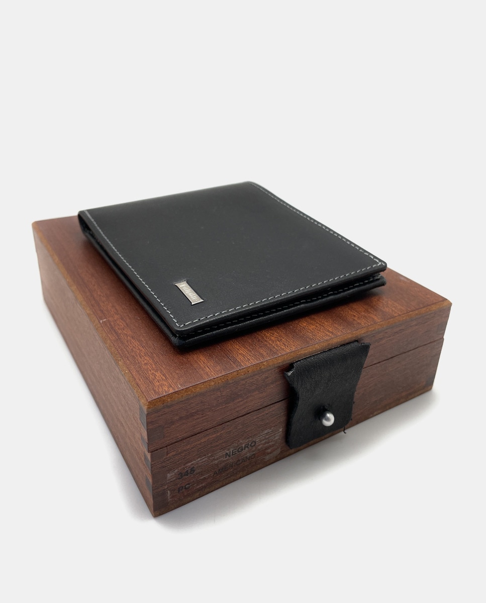 Черный кожаный кошелек Pielnoble, черный кожаный кошелек на шесть карт tommy hilfiger коричневый