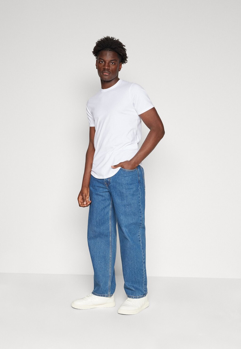 

Футболка базовая MULTI 5 PACK Hollister Co., цвет white/sage/purple/navy/black