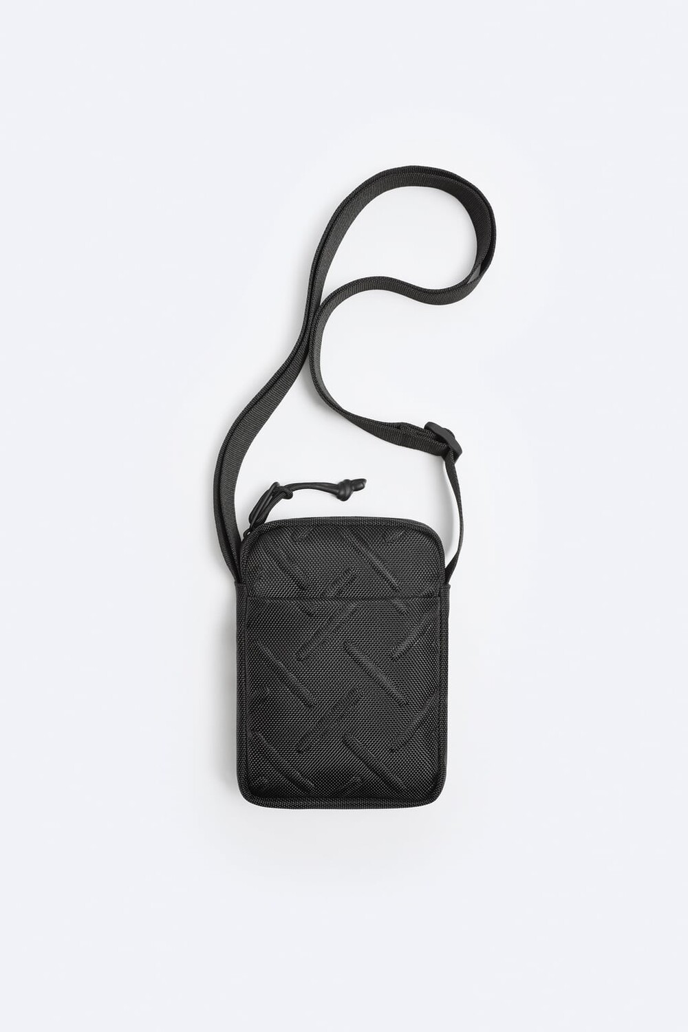 

Мини-сумка через плечо с тиснением ZARA, черный