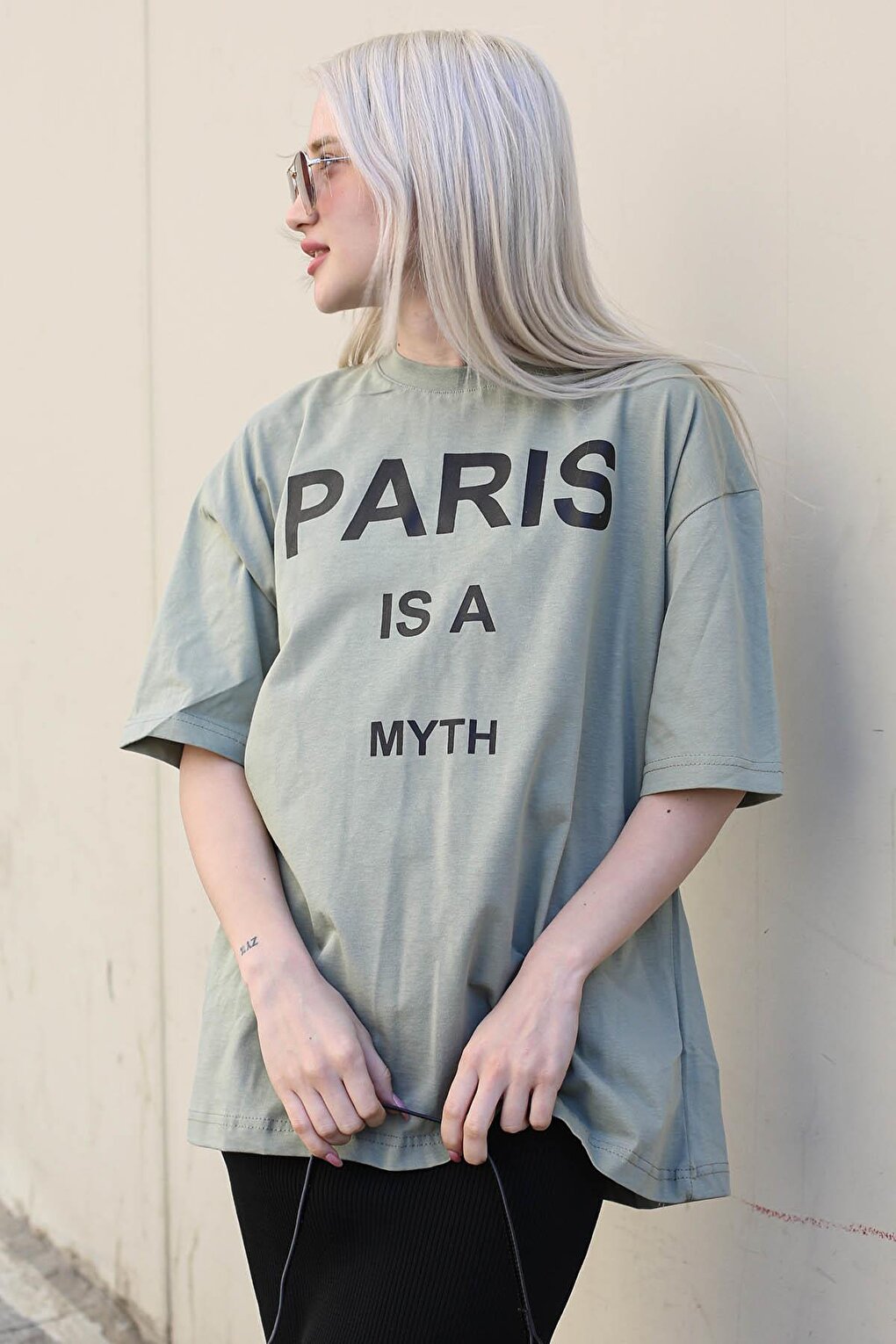 Мятно-зеленая женская футболка с принтом «Париж» MG1654 MADMEXT