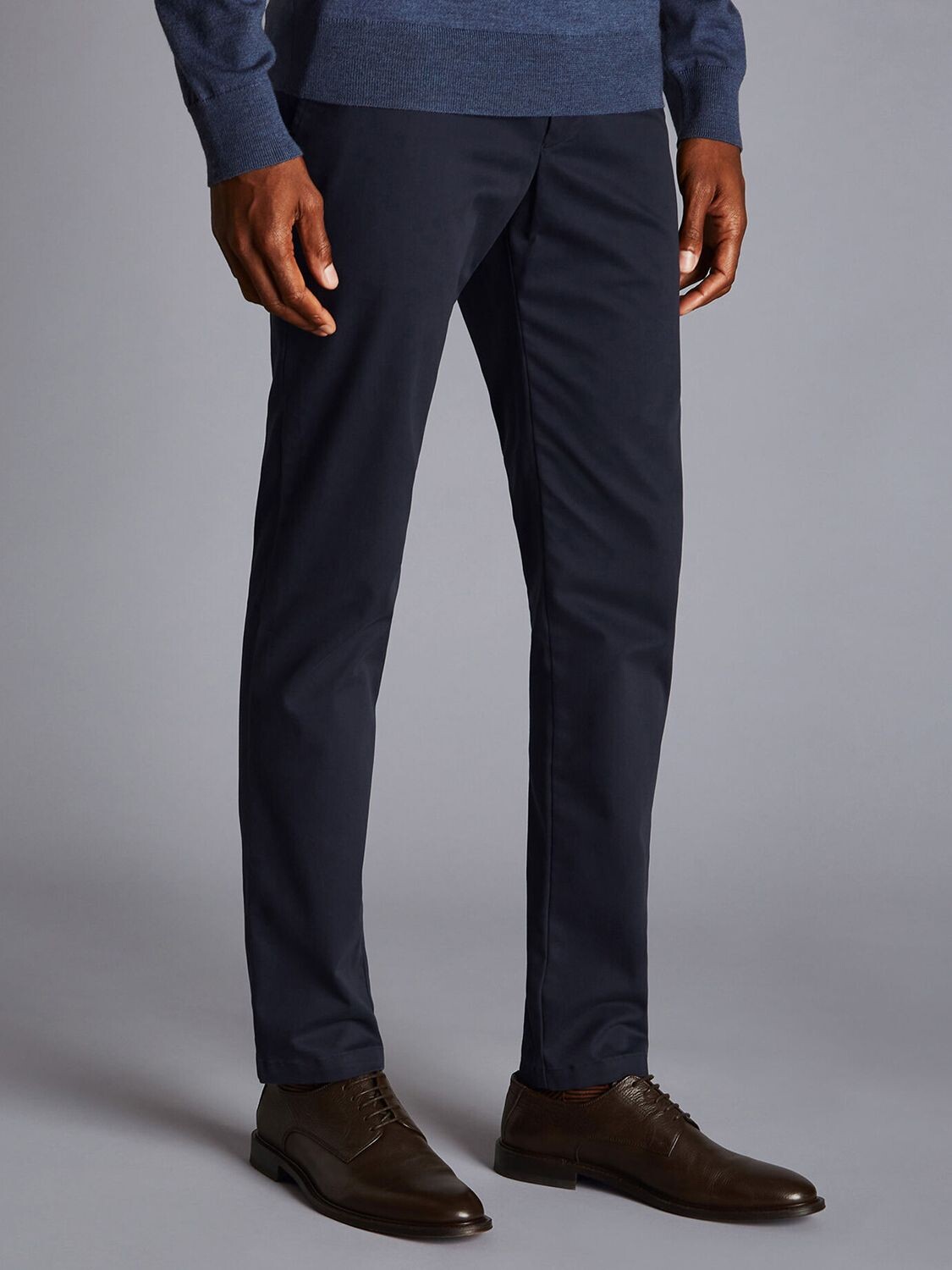 

Charles Tyrwhitt Ultimate - хлопковые брюки чинос приталенного кроя без глажки, темно-синие, Синий