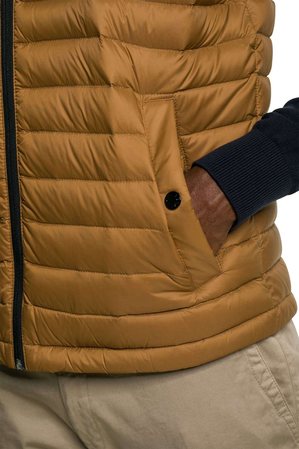 

Коричневый пуховик Tommy Hilfiger