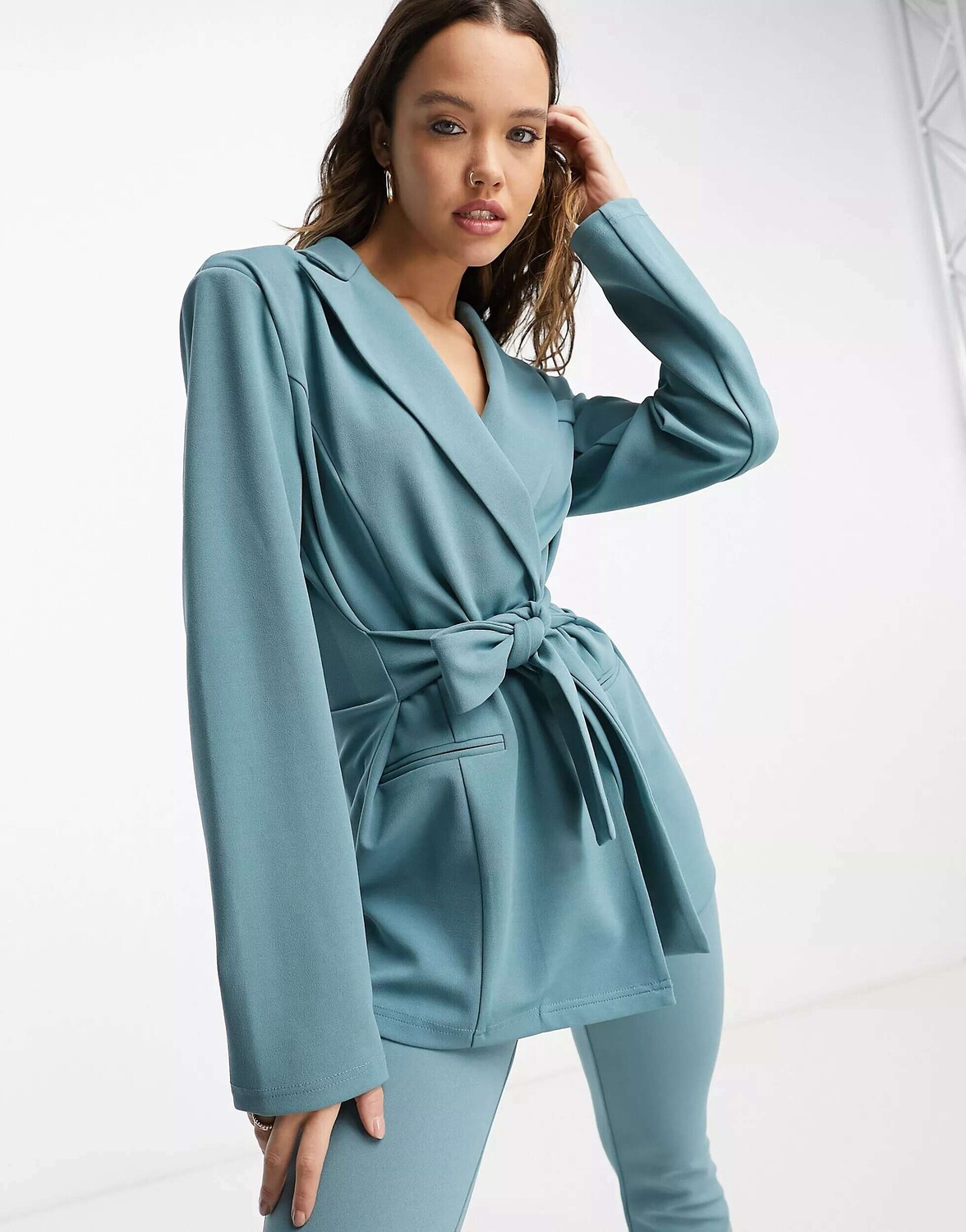 

Бирюзовый трикотажный пиджак с поясом ASOS