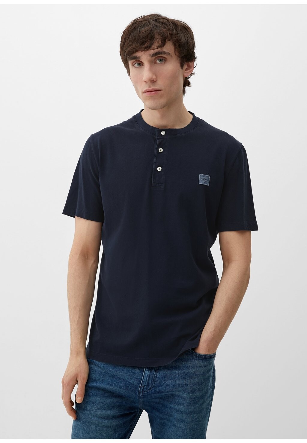 

Футболка базовая MIT HENLEY-AUSSCHNITT s.Oliver, цвет navy