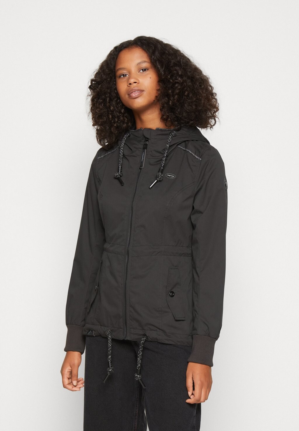 

Куртка летняя Ragwear, черный