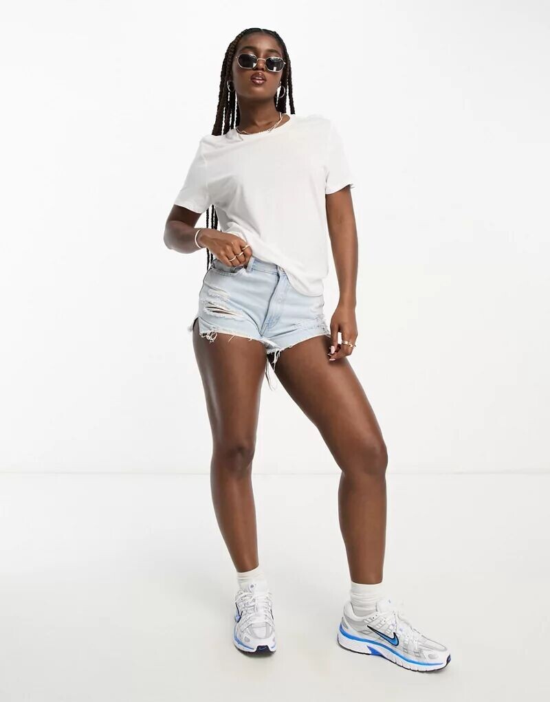 

Белая футболка с короткими рукавами Monki