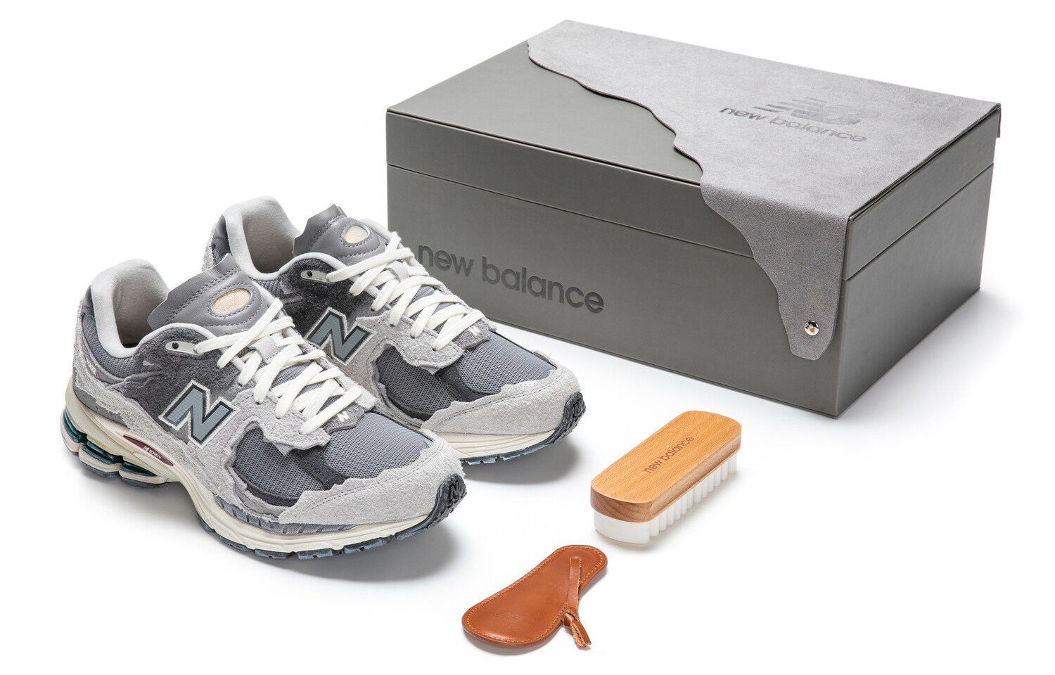 

Кроссовки New Balance NB 2002R унисекс