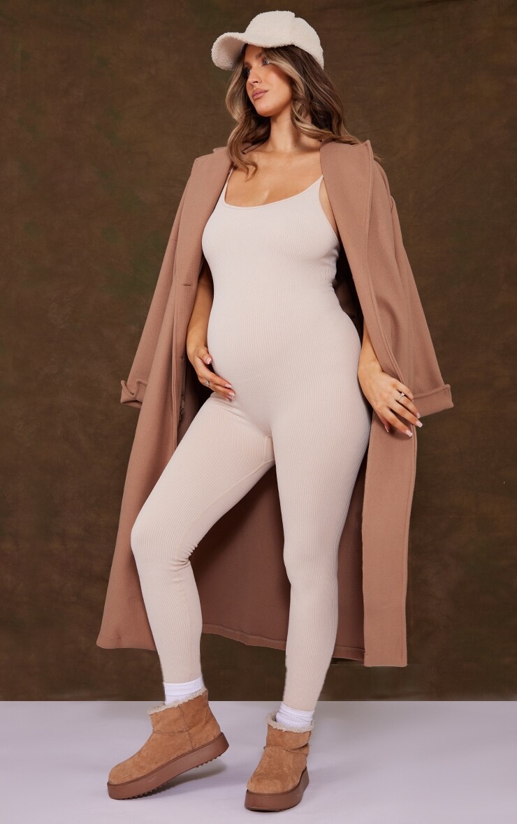 

PrettyLittleThing Комбинезон для беременных в рубчик с бретелями