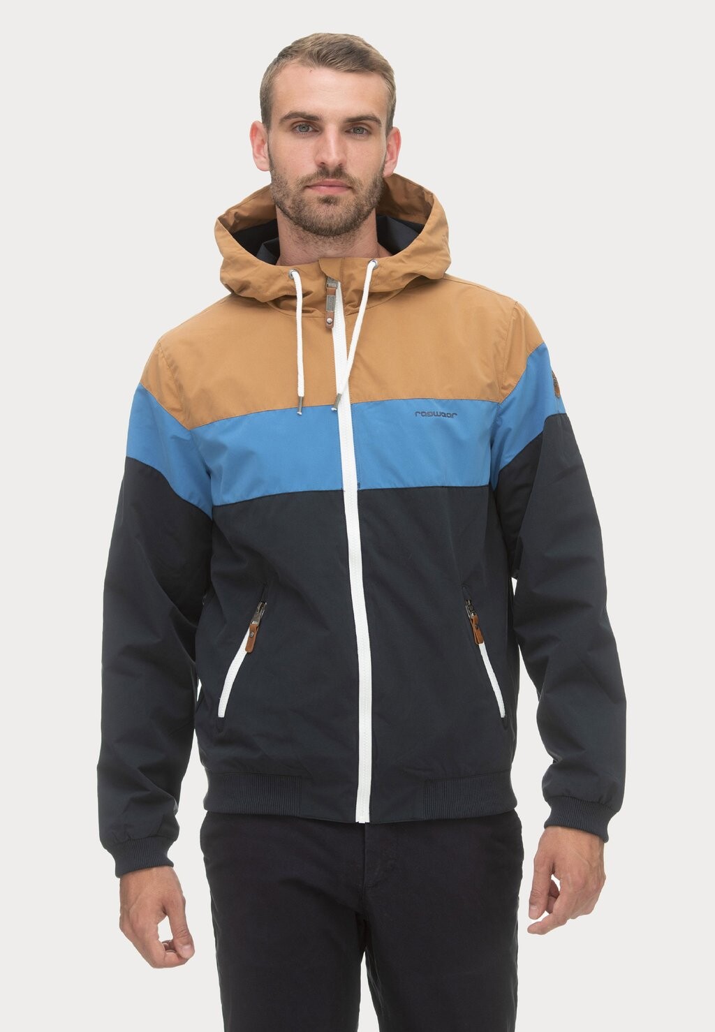 

Легкий жакет Ragwear