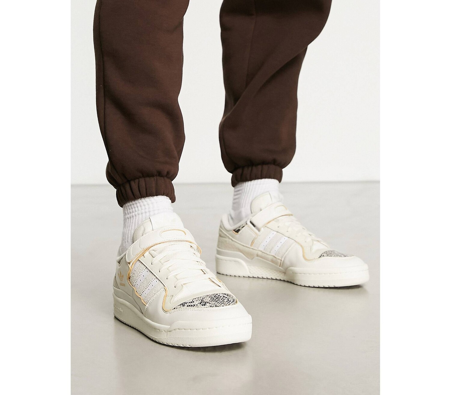 

Белые низкие кроссовки adidas Originals Forum 84 со змеиным принтом, Белый