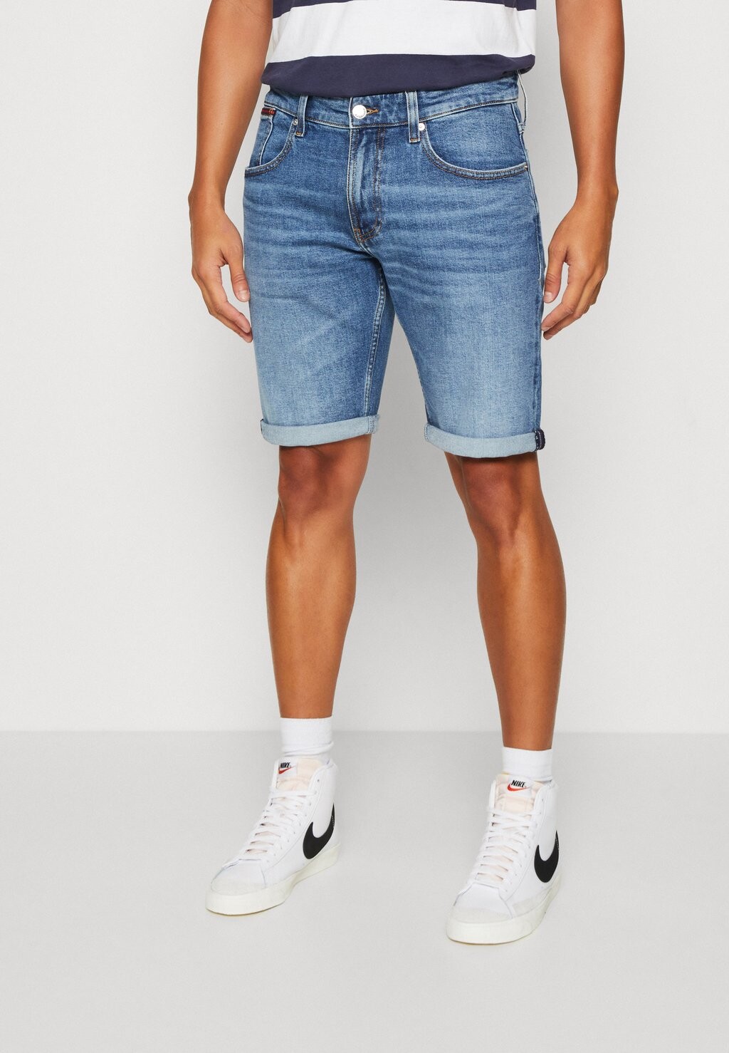 

Джинсовые шорты Tommy Jeans