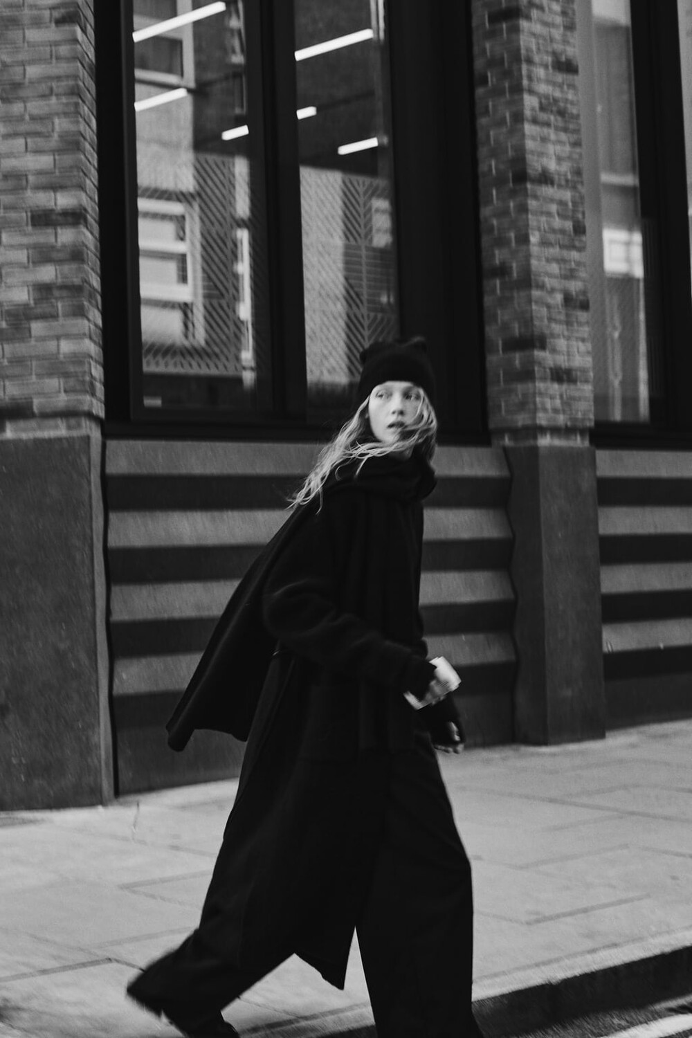 

Короткие вязаные варежки ZARA, черный