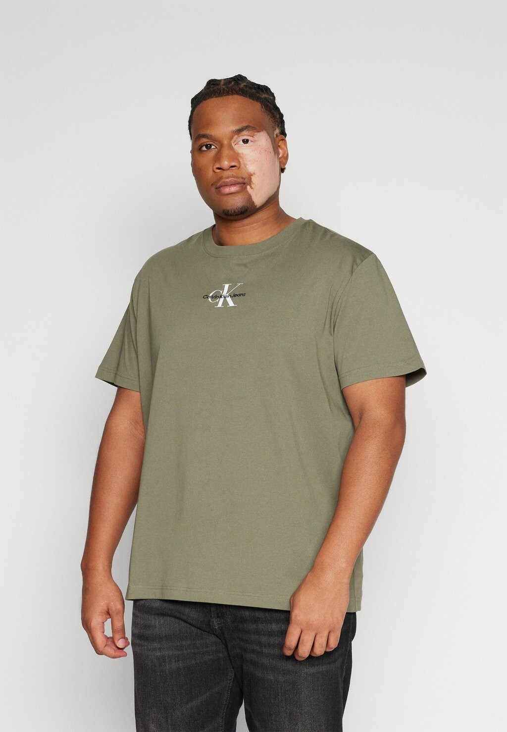

Футболка с принтом Monologue Regular Tee Calvin Klein, цвет dusty olive