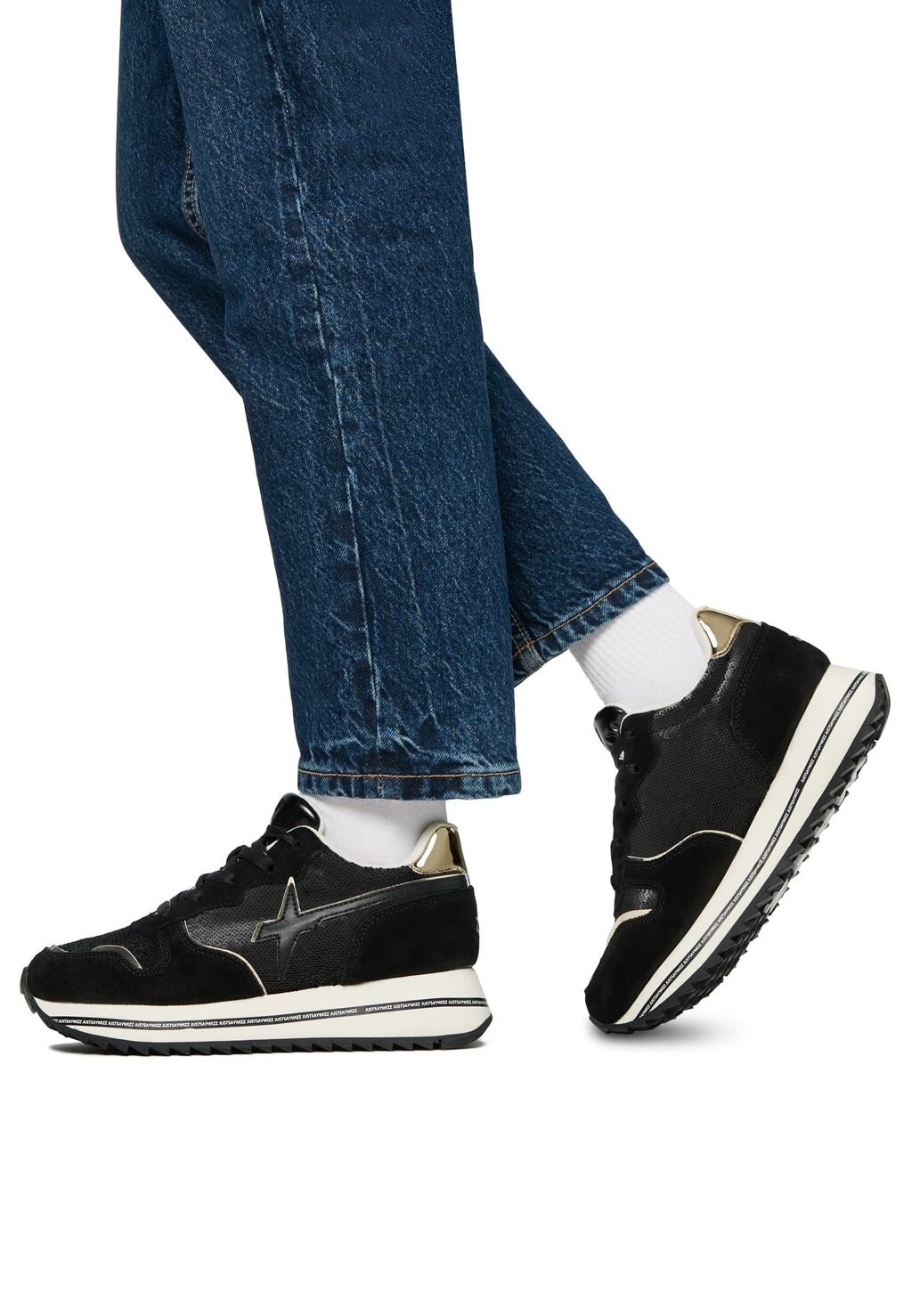 

Низкие кроссовки Rhea W W6YZ, цвет schwarz