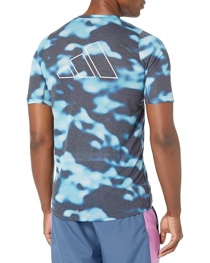 

Футболка Adidas Run Icon 3-Bar All Over Print Tee, цвет Multicolor/Almost Blue/Legend Ink