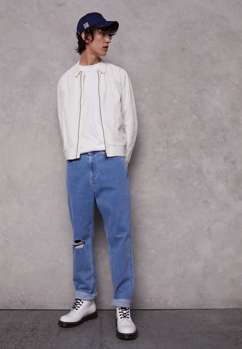 

Джинсы свободного кроя Tommy Jeans