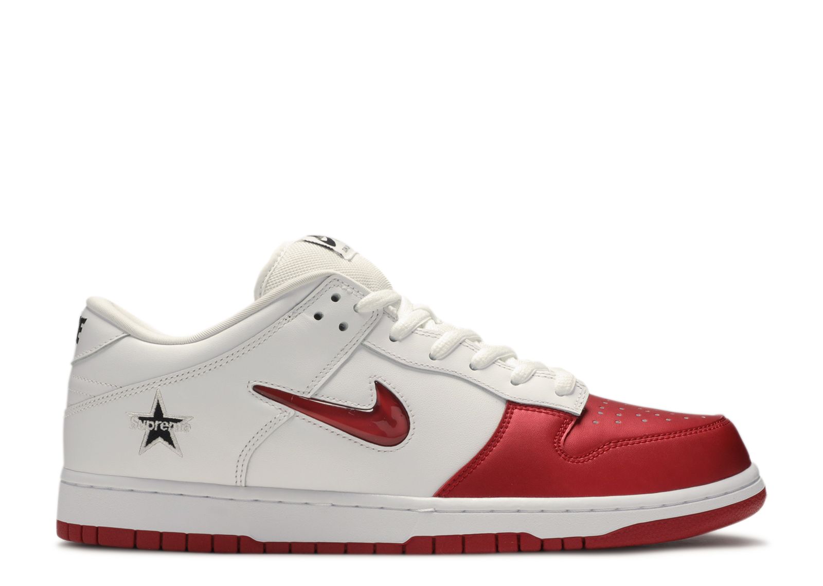 Кроссовки Nike Supreme X Dunk Sb Low 'Varsity Red', красный чехол mypads хэппи нью еа для alcatel 3l 2019 задняя панель накладка бампер