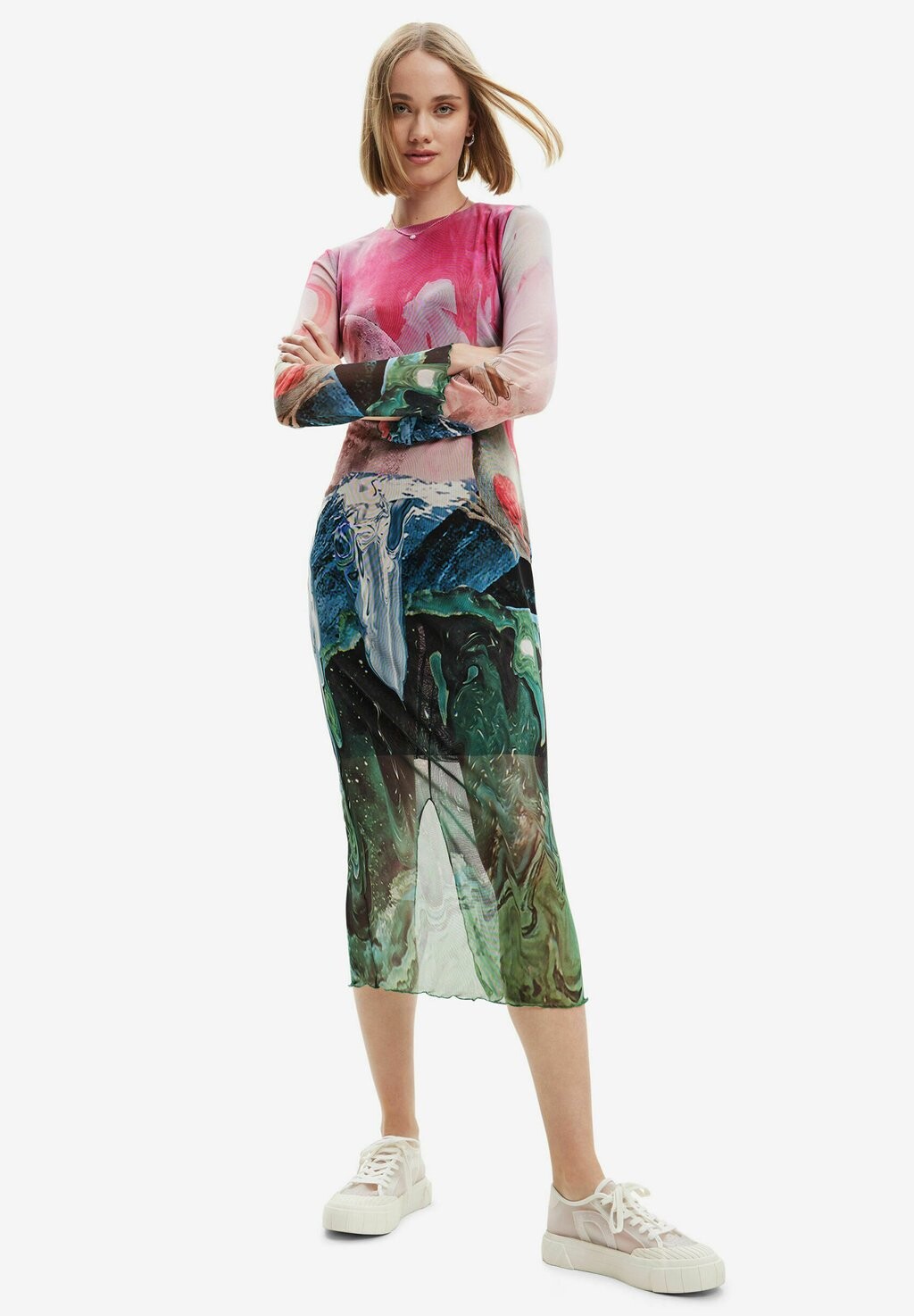 

Летнее платье Desigual, красный