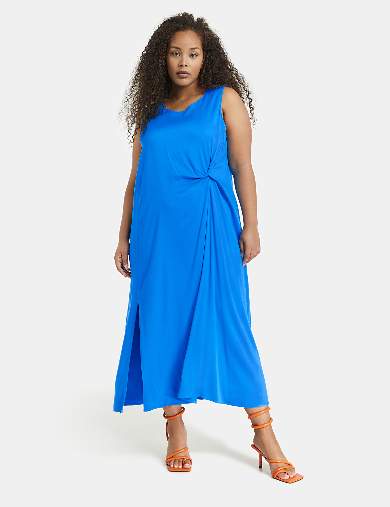 Платье SAMOON ohne Arm, цвет Digital Blue
